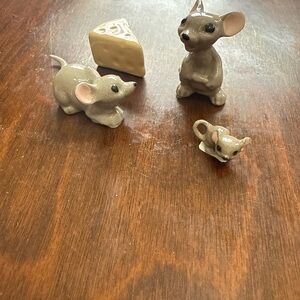 Hagen renaker mice family